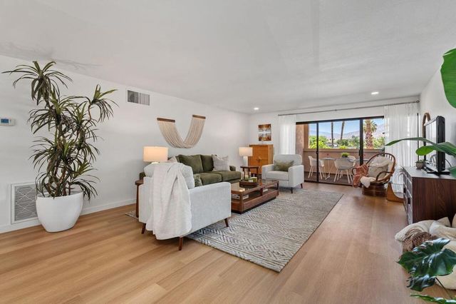 2696 S Sierra Madre F11, Palm Springs, CA 92264