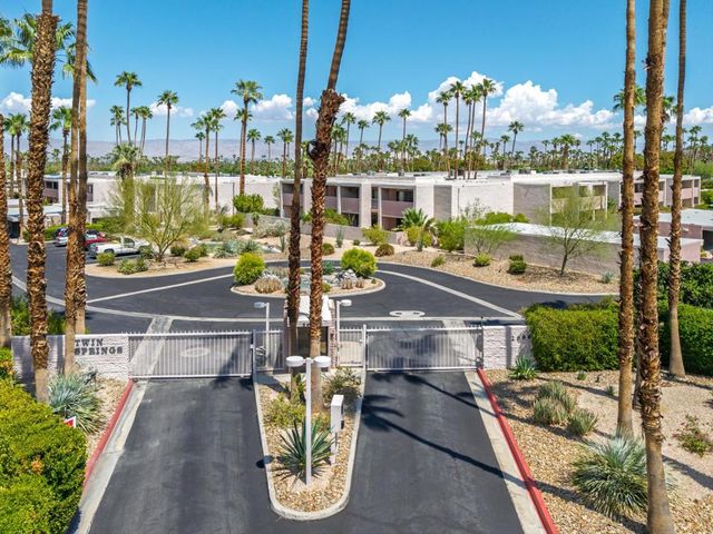 2696 S Sierra Madre F11, Palm Springs, CA 92264