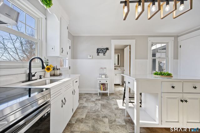 145 Fort Hale Road, New Haven, CT 06512