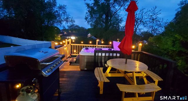 145 Fort Hale Road, New Haven, CT 06512