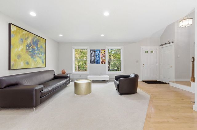 22 New Road, North Hampton, NH 03862