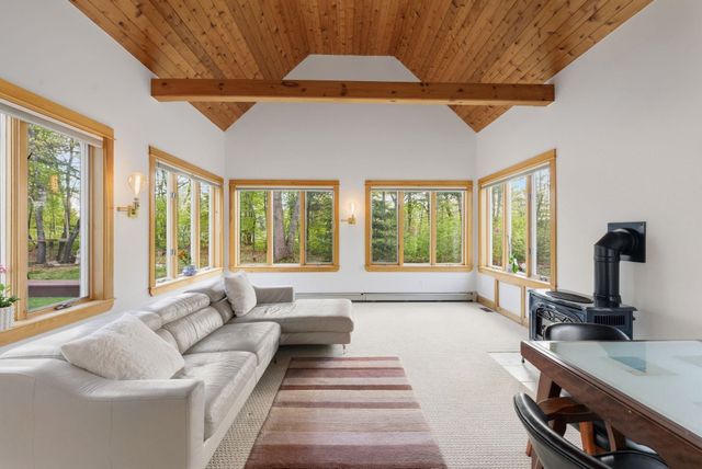 22 New Road, North Hampton, NH 03862