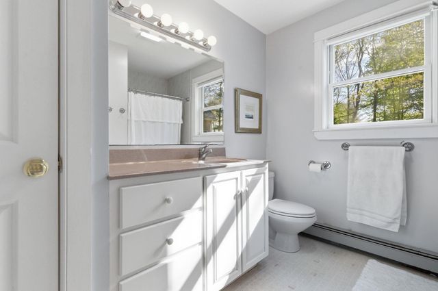 22 New Road, North Hampton, NH 03862