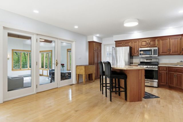 22 New Road, North Hampton, NH 03862
