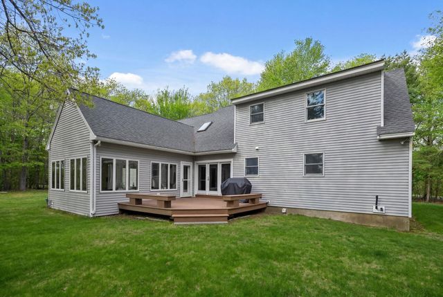 22 New Road, North Hampton, NH 03862
