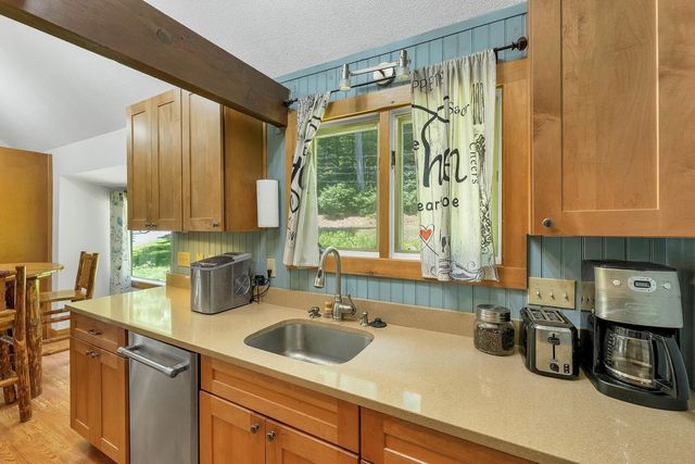 28 Cold Spring Road, Thornton, NH 03825