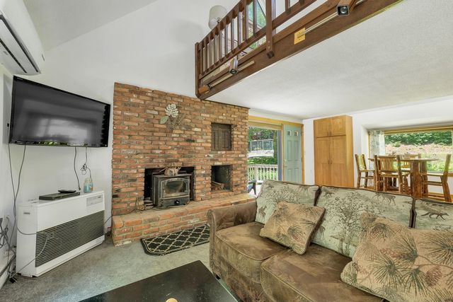 28 Cold Spring Road, Thornton, NH 03825