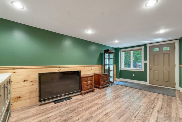 28 Cold Spring Road, Thornton, NH 03825
