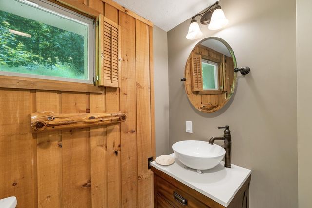 28 Cold Spring Road, Thornton, NH 03825