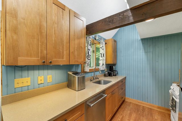 28 Cold Spring Road, Thornton, NH 03825