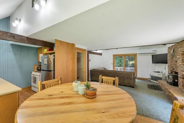 28 Cold Spring Road, Thornton, NH 03825