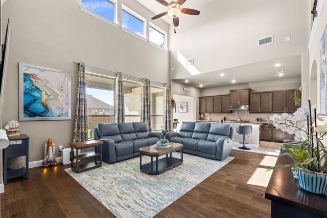 1800 Trotter Trail, Aubrey, TX 76227