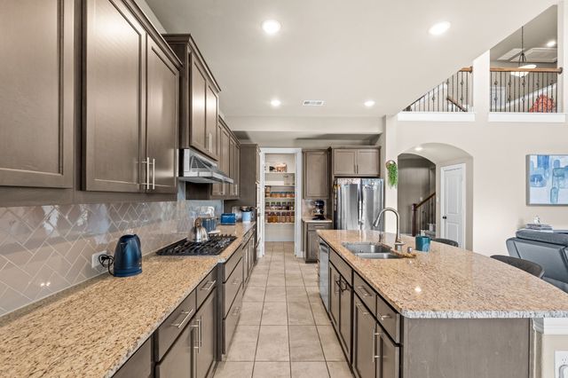 1800 Trotter Trail, Aubrey, TX 76227