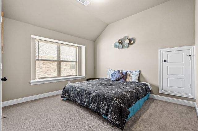 1800 Trotter Trail, Aubrey, TX 76227