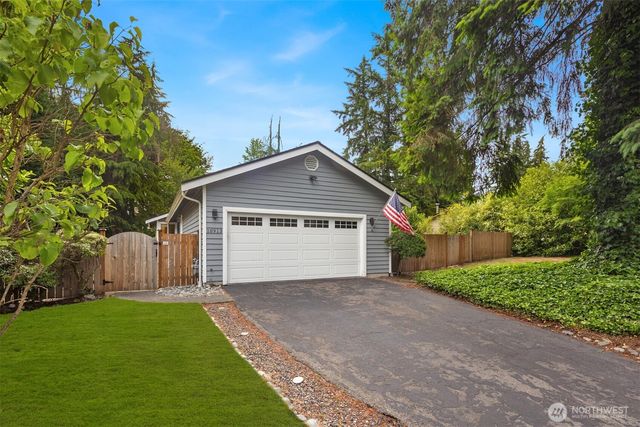 18913 136th Avenue NE, Woodinville, WA 98072