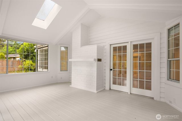 18913 136th Avenue NE, Woodinville, WA 98072