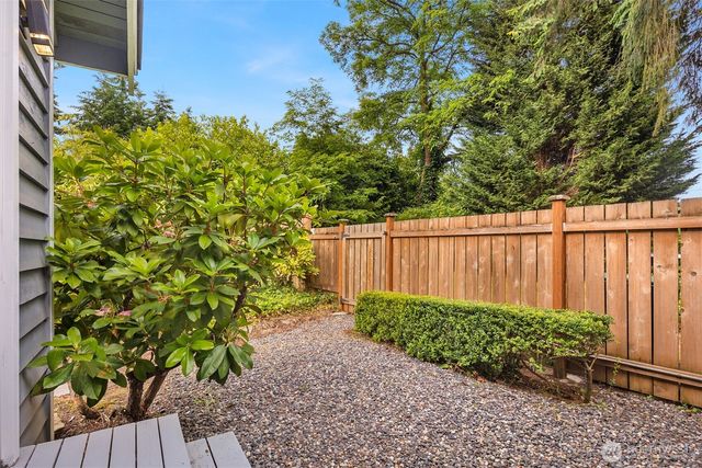 18913 136th Avenue NE, Woodinville, WA 98072