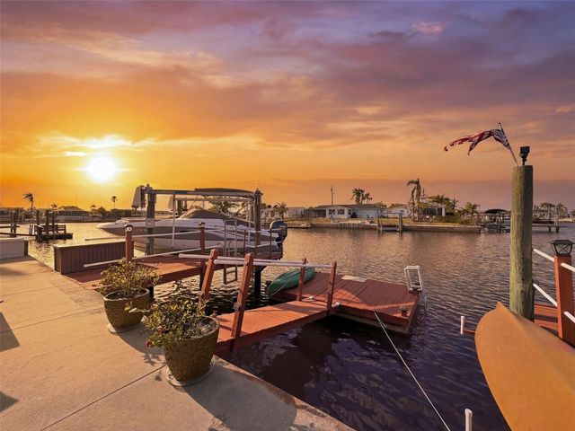 6521 LEESIDE ISLE, Hudson, FL 34667