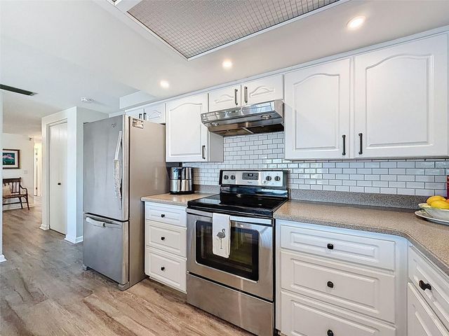 6521 LEESIDE ISLE, Hudson, FL 34667