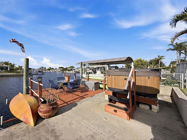 6521 LEESIDE ISLE, Hudson, FL 34667