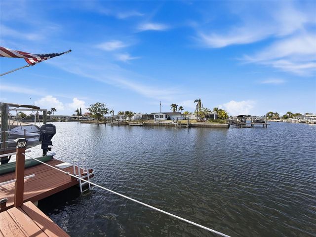 6521 LEESIDE ISLE, Hudson, FL 34667