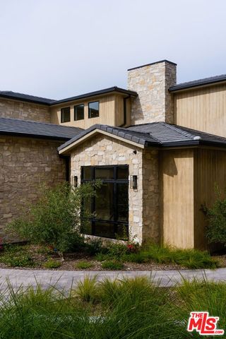 5831 Fitzpatrick Road, Hidden Hills, CA 91302