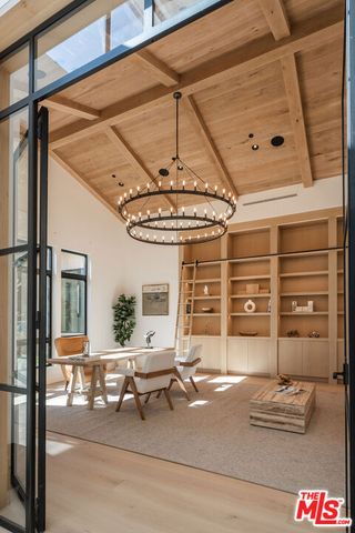 5831 Fitzpatrick Road, Hidden Hills, CA 91302