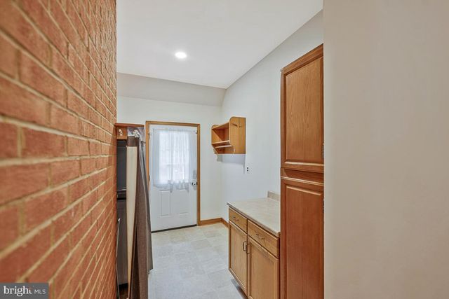 7185 HAWTHORNE RD, La Plata, MD 20646