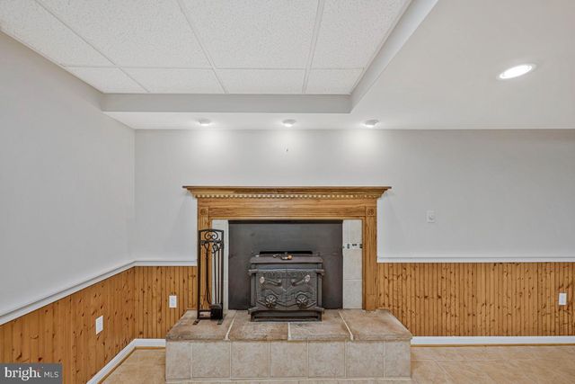 7185 HAWTHORNE RD, La Plata, MD 20646