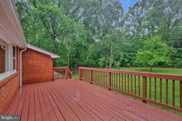 7185 HAWTHORNE RD, La Plata, MD 20646