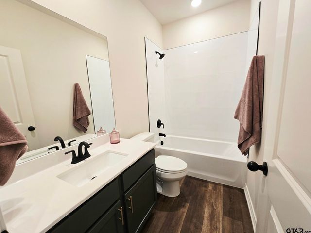 304 Driftwood Way, Whitehouse, TX 75791