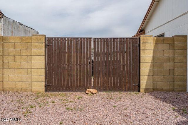 8826 W Diana Avenue, Peoria, AZ 85345
