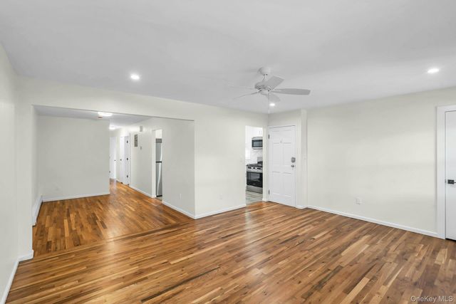 7 Anchorage Road 2, Port Washington, NY 11050