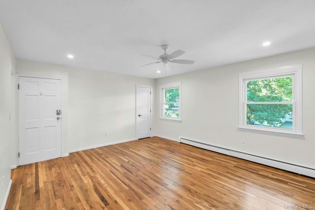 7 Anchorage Road 2, Port Washington, NY 11050