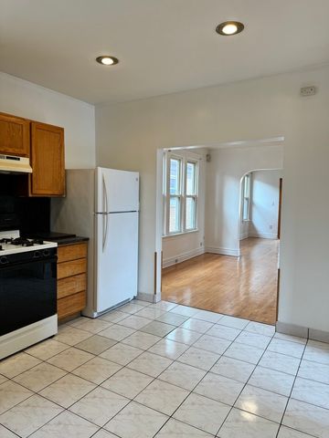 2327 N 75th Avenue 2, Elmwood Park, IL 60707
