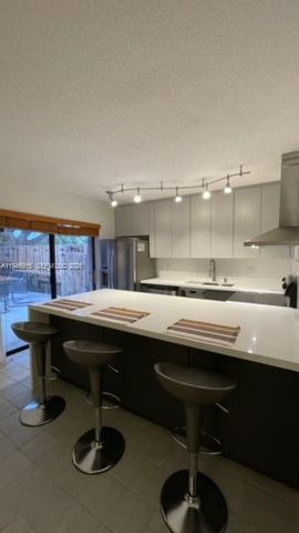 9977 NW 6th Ct 9977, Plantation, FL 33324