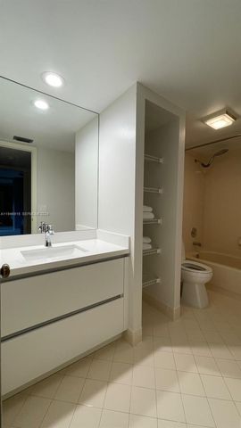 9977 NW 6th Ct 9977, Plantation, FL 33324