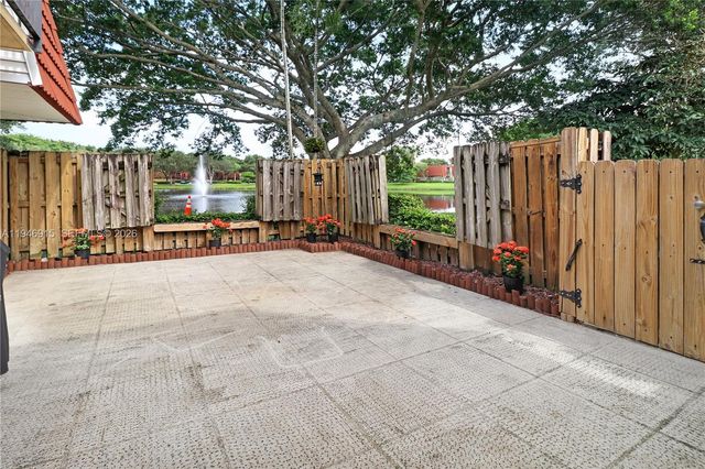 9977 NW 6th Ct 9977, Plantation, FL 33324