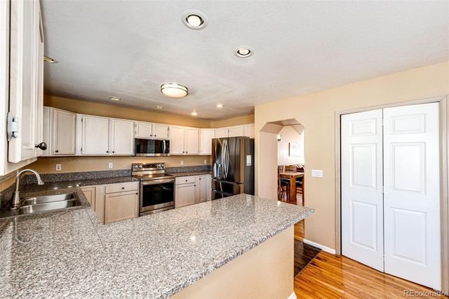 5345 S Flanders Way, Centennial, CO 80015