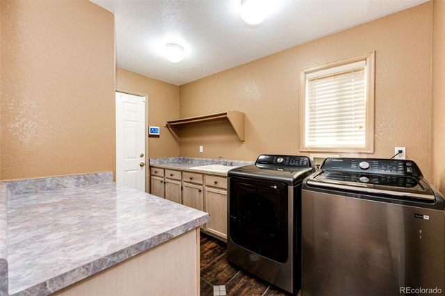 5345 S Flanders Way, Centennial, CO 80015