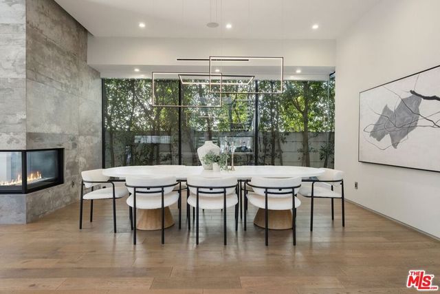 6252 Drexel Avenue, Los Angeles, CA 90048