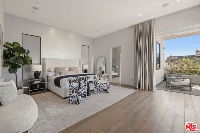 6252 Drexel Avenue, Los Angeles, CA 90048
