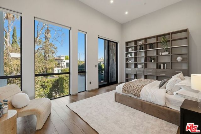 6252 Drexel Avenue, Los Angeles, CA 90048