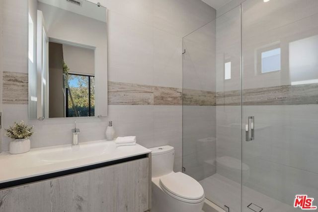 6252 Drexel Avenue, Los Angeles, CA 90048