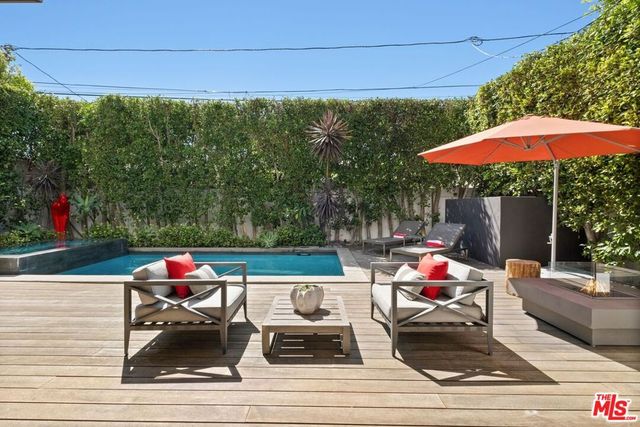 6252 Drexel Avenue, Los Angeles, CA 90048