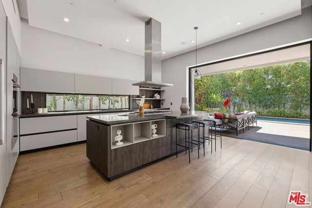 6252 Drexel Avenue, Los Angeles, CA 90048