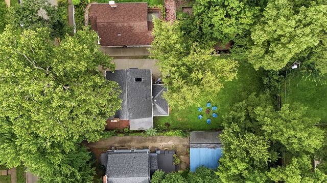 2227 Storm Street, Ames, IA 50014