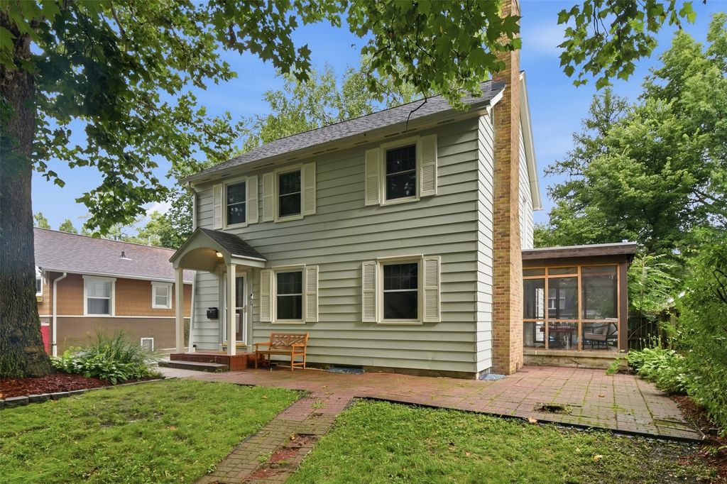 2227 Storm Street, Ames, IA 50014