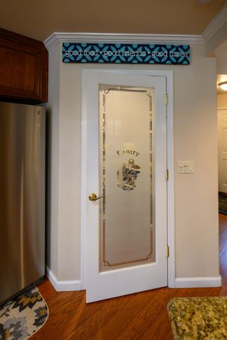 19679 Midland Drive, Redding, CA 96003