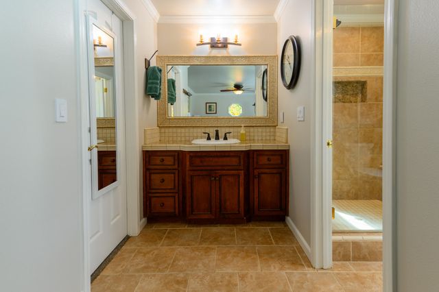 19679 Midland Drive, Redding, CA 96003